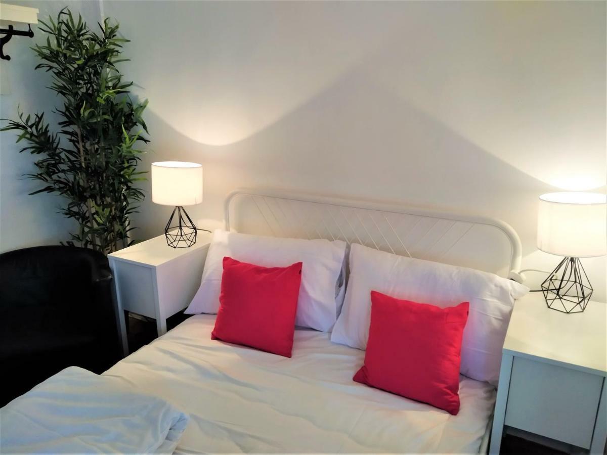 The Phoenix Hostel Paddington Londra Dış mekan fotoğraf